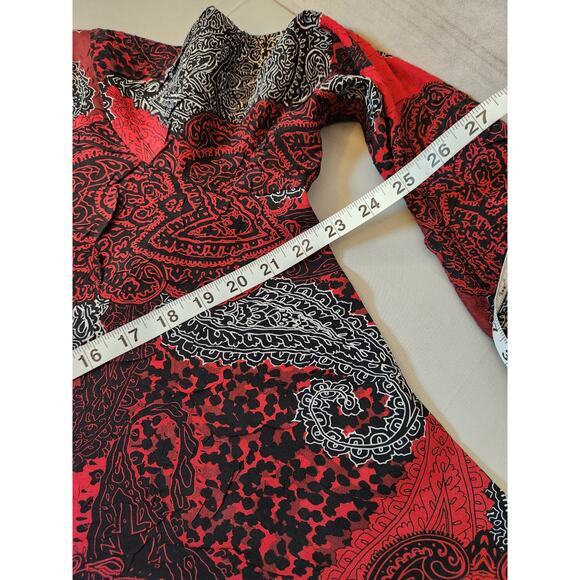 Chico's Women's Black Red Printed Crinkle Long Sleeve Button Down Blouse Size L - Picture 5 of 6